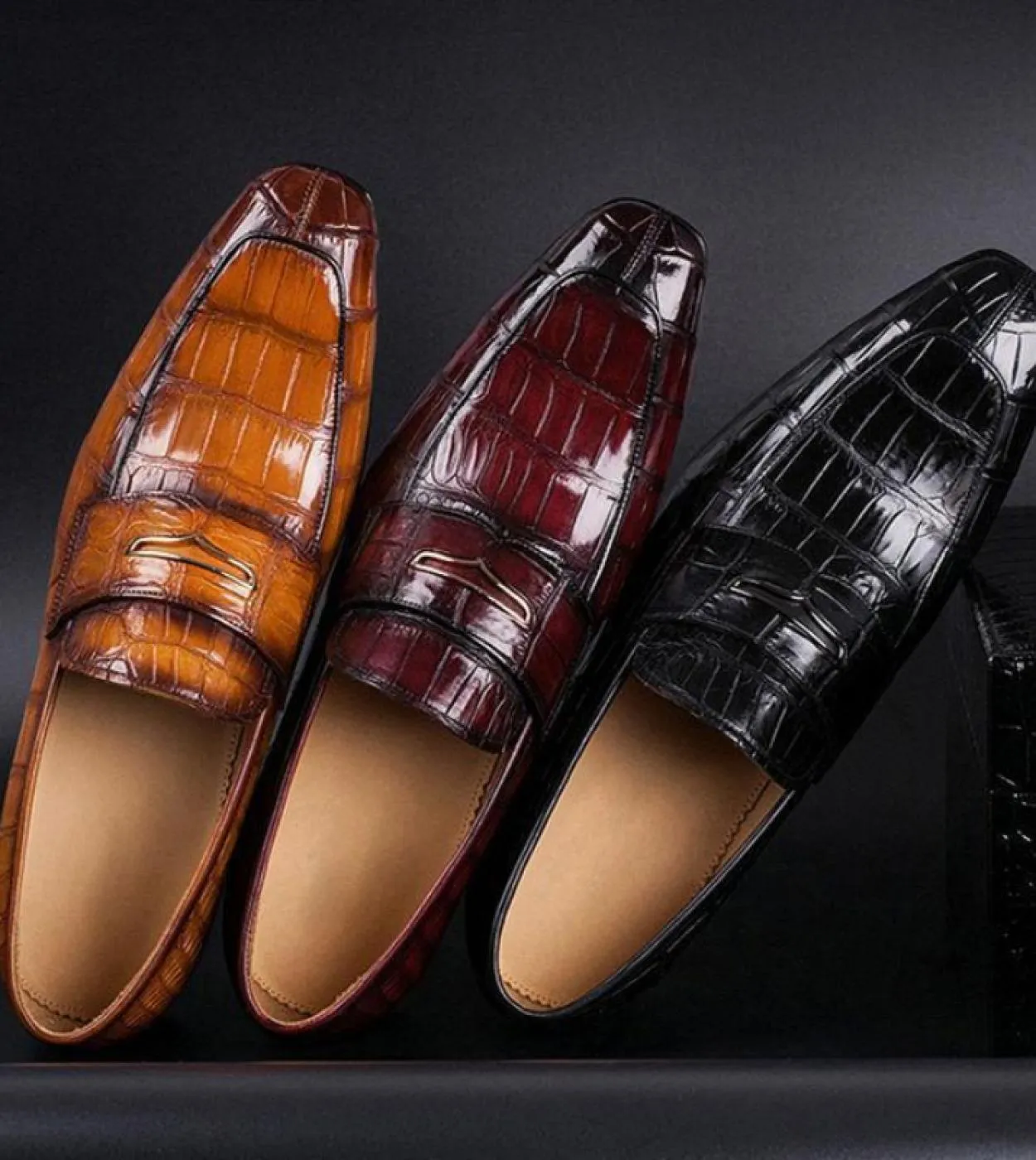 Nuovi mocassini Scarpe da uomo Pu Tinta unita Moda classica Casual Festa di nozze Coccodrillo quotidiano Modello Maschera Abito